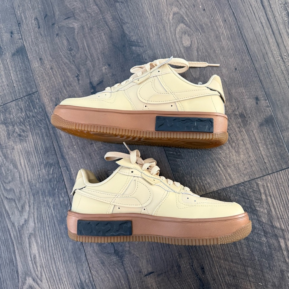 Nike Air Force 1 Fontana Women Shoe in Wheat New Without Tags or Box Size 8